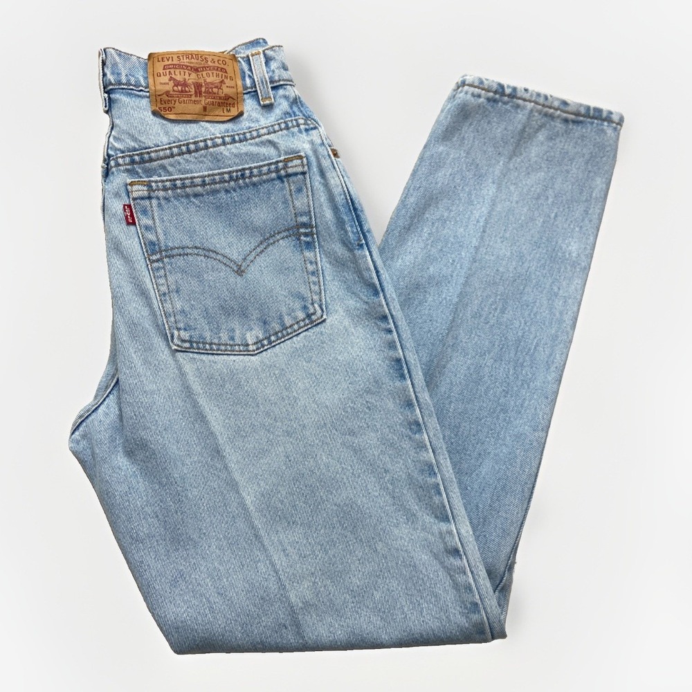 Vintage Levis 550 Jeans Womens 28 x 30 Relaxed Fit Denim Tapered Leg 90s Blue